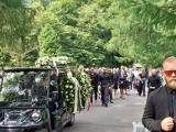 Tak wyglądał pogrzeb syna Sylwii Peretti. Na ostatnie pożegnanie Patryka przybyły tłumy