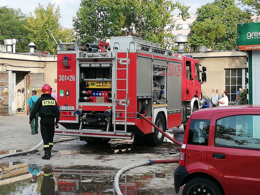 Zapaliły się środki czystości. Poparzony został mężczyzna,...