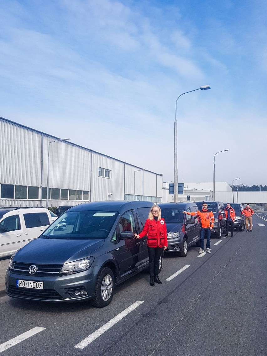 Razem z Polskim Czerwonym Krzyżem spółka Volkswagen Poznań...