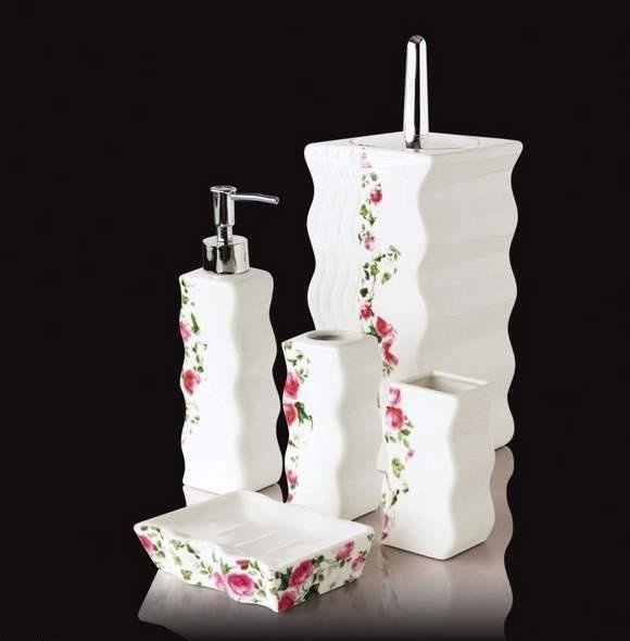 Zestawy łazienkowe z eleganckiej porcelany Abs-invest są estetyczne i funkcjonalne, a oprócz tego trwałe i łatwe do utrzymania w czystości.