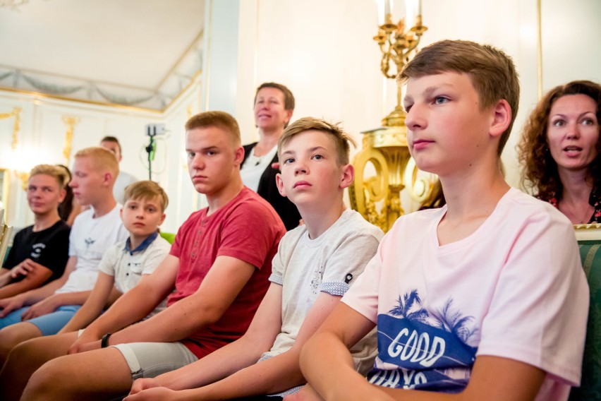 Czterdzieścioro dzieci z Białorusi spędza w Białymstoku...