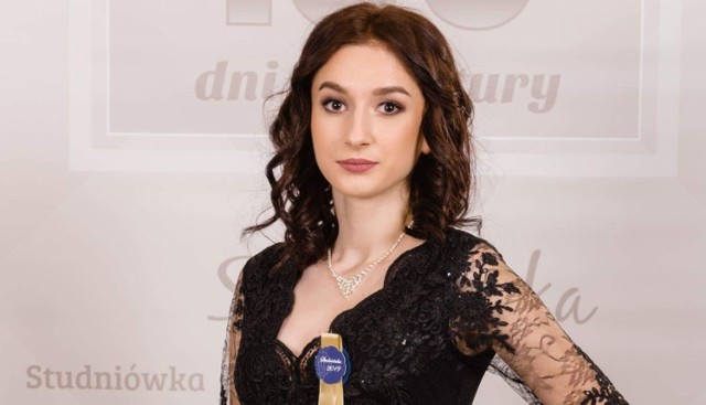 Natalia Kuźnia z Zespołu Szkół numer 1 w Kozienicach zdobyła tytuł Miss Studniówki 2019 w powiecie kozienickim.