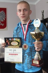 Kick-boxing > Mistrzostwa Polski młodzieżowców. Srebro zawodnika ze Świdwina