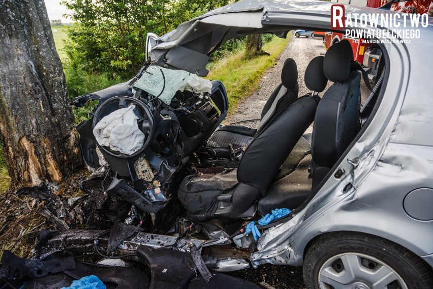 Tragiczny wypadek na trasie Kopijki - Zawady Ełckie. 39-latek zginął na miejscu (zdjęcia)