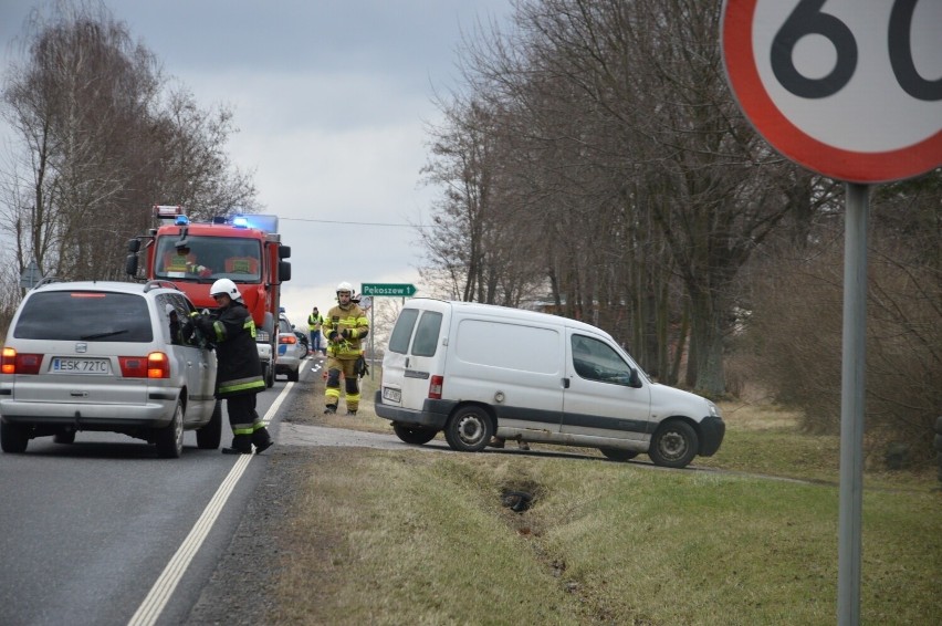 Śmiertelne potrącenie pieszej na DK 70 we wsi Pękoszewy.