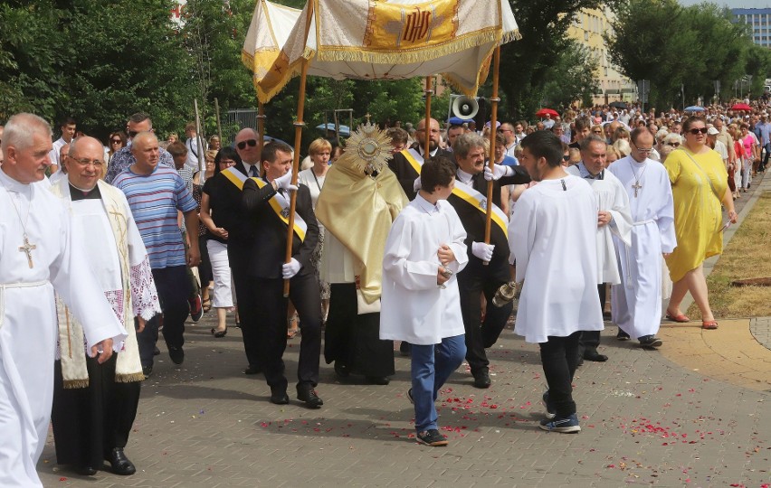 W czwartek obchodzimy uroczystość Najświętszego Ciała i Krwi...