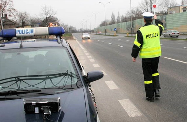 W Białych Błotach policja zatrzymała do kontroli Volkswagena. Kierujący autem 33-latek był pod wpływem narkotyków