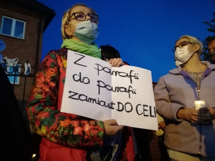 Protest w Kaliszu jest echem filmu braci Sekielskich "Zabawa...