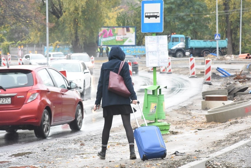 02.11.2020. Trwa remont ulicy Zjednoczenia w Zielonej Górze