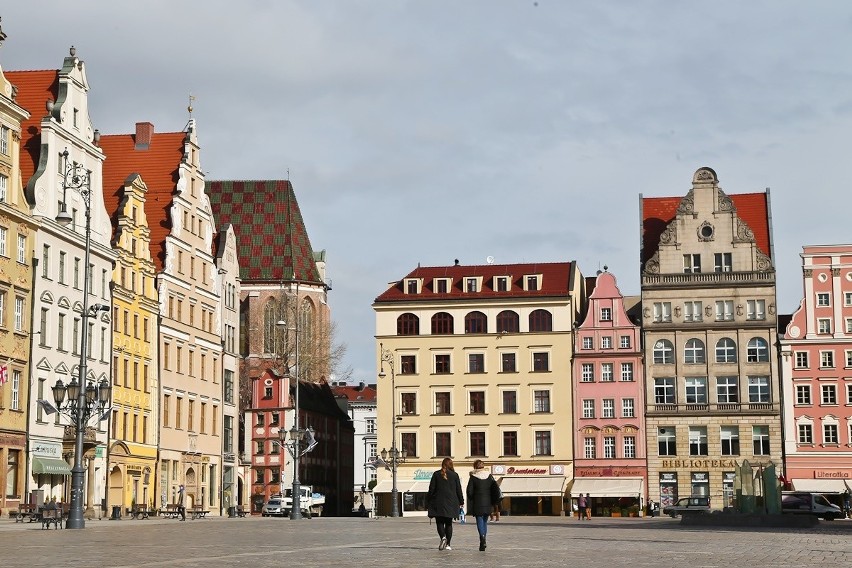 Wrocław opustoszał. Ludzie boją się koronwirusa