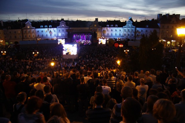 Plac Zamkowy to tradycyjne miejsce imprez, m.in. koncertów.