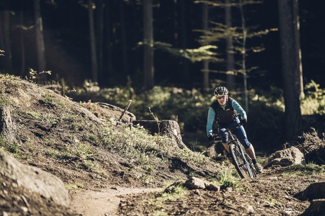 KROSS Test Tour zostanie zorganizowany w czwartek 3 maja 2018, w godz. 9.30-15.30, w pobliżu Hotelu na Błoniach przy ulicy Pocztowej 39.