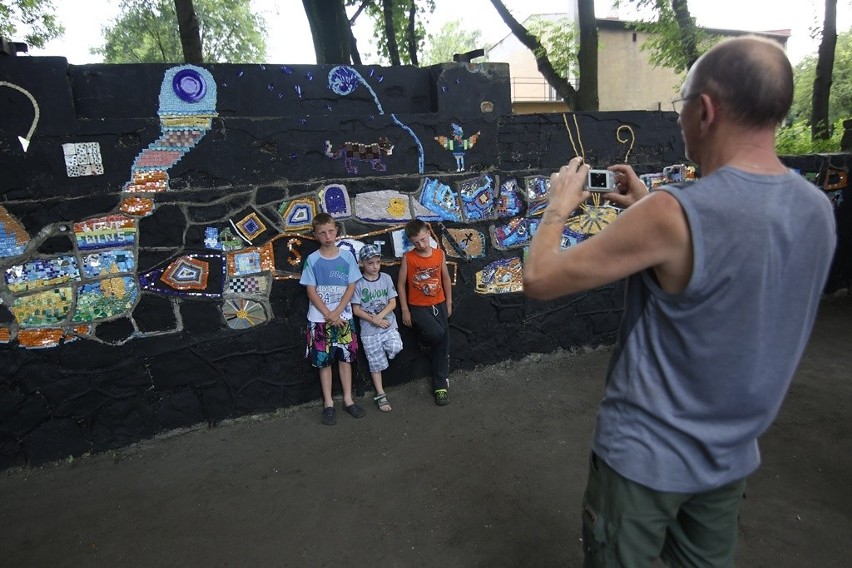 Katowice: Odsłonięto mural autorstwa dzieci z MDK Dąb