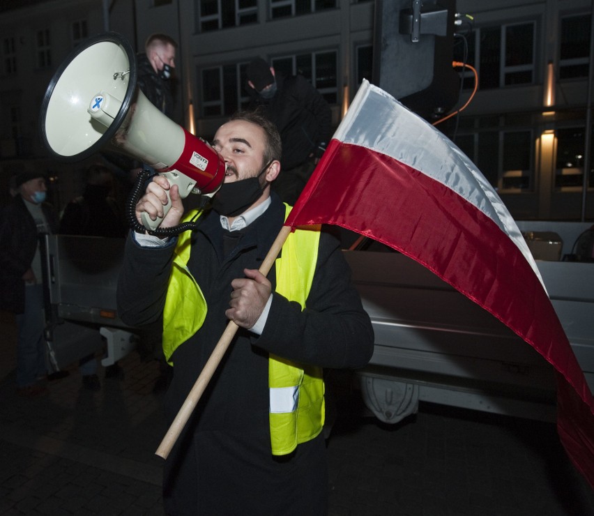 W środę w Koszalinie został zorganizowany kolejny protest po...