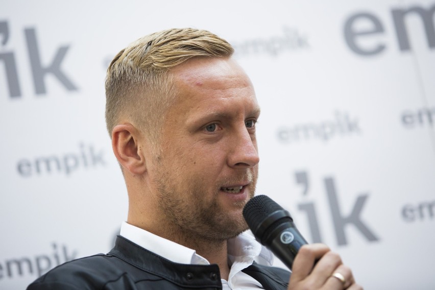 Promocja ksiażki "Kamil Glik Liczy sie charakter"