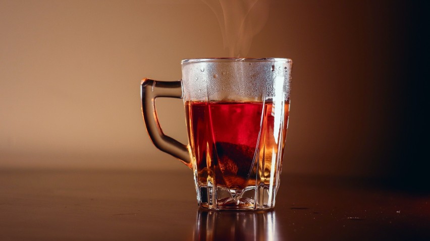 Herbata może być substytutem wysokokalorycznych napojów....
