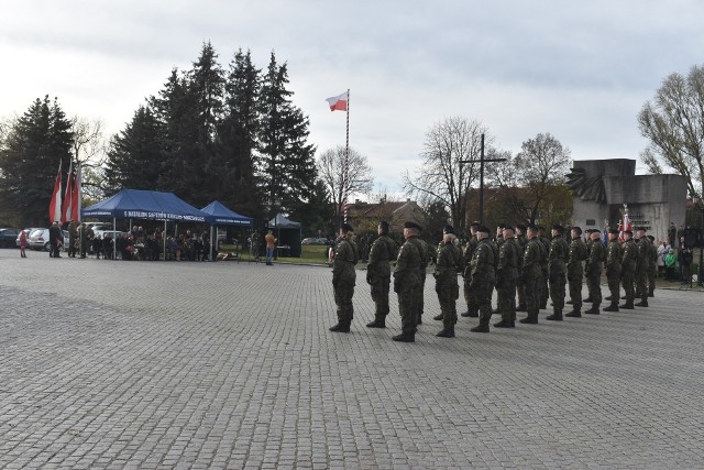 Na pl. św. Jadwigi Śląskiej w Krośnie Odrzańskim odbędzie się uroczystość patriotyczno-religijna. Będą utrudnienia.