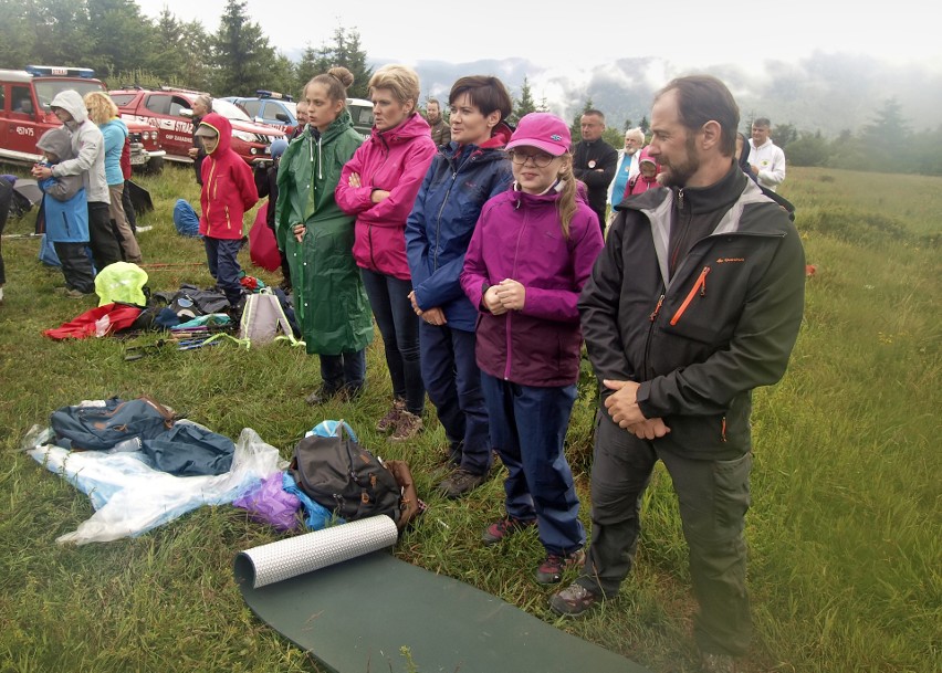 Odkryj Beskid Wyspowy. Mimo niesprzyjającej pogody pokonali Jasień [ZDJĘCIA]