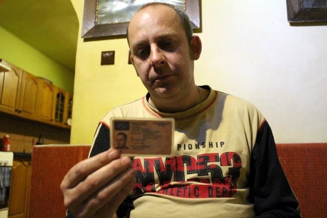 - Jeśli odbiorą mi prawo jazdy, zostanę więźniem we własnym domu &#8211; mówi załamany Andrzej Grabias.