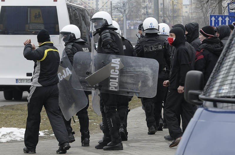 Policja zabezpieczała bydgoskie derby piłkarskie