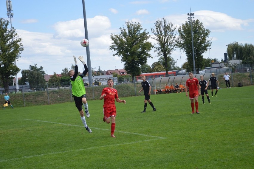 Chrobry U-15 przegrywa z FC Wrocław Academy 1:6 na start Centralnej Ligi Juniorów [ZDJĘCIA]