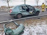 Wypadek w Wierzbięcicach pod Nysą. Na drodze krajowej nr 41 zderzyły się dwa samochody, jedna osoba jest ranna