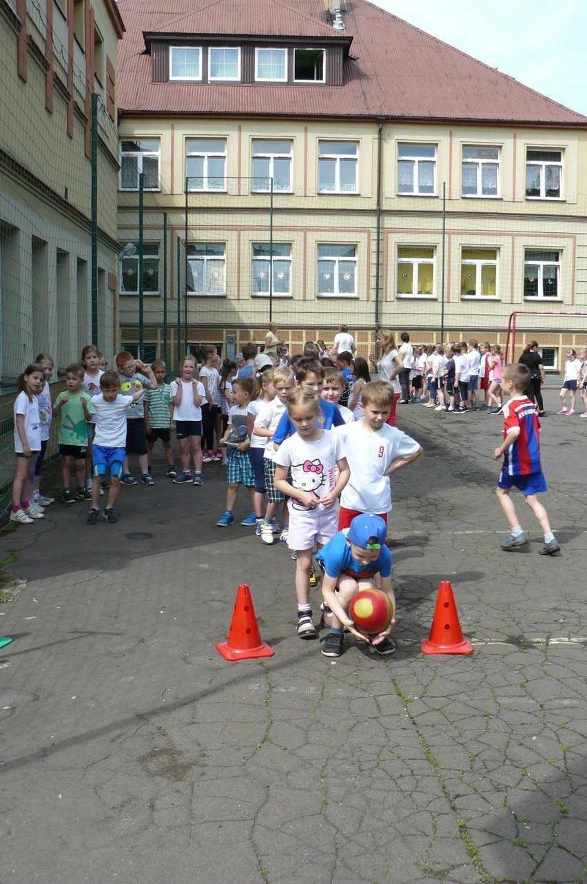 Kłobuck: Dzień Dziecka w Szkole Podstawowej