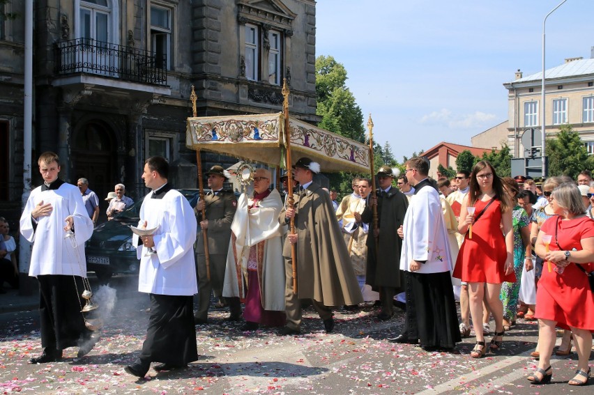 Uroczystości Bożego Ciała w Przemyślu rozpoczęły się mszą...