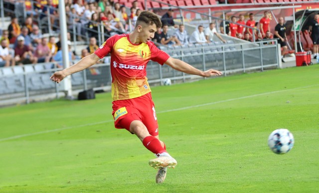 Znane są terminy meczów Korony Kielce w 9. i 10. kolejce Fortuna 1 Ligi. Obydwa spotkania z udziałem kieleckiej drużyny będą transmitowane na platformie Polsat Box Go.