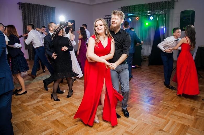 Najpiękniejsze pary na studniówkach 2019 w Małopolsce [ZDJĘCIA]