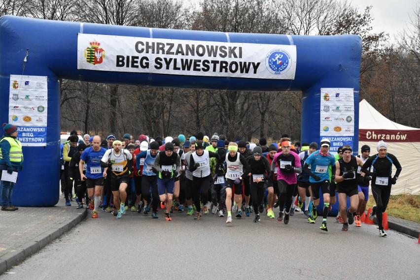 Chrzanów. Marokańczyk zwycięzcą XVI Chrzanowskiego Biegu Sylwestrowego [ZDJĘCIA]