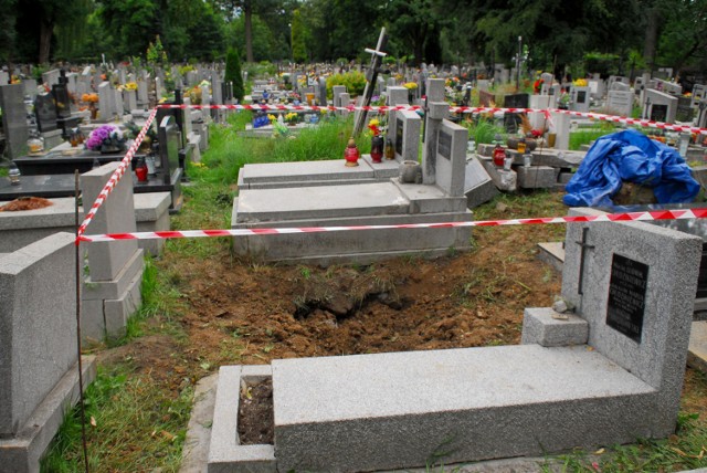 Najczęściej wnioski dotyczą zgody na przeniesienie szczątków z jednego cmentarza na drugi z powodów rodzinnych