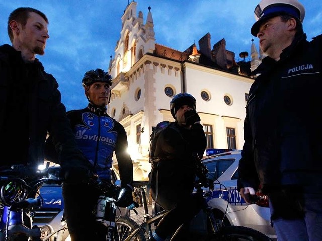 Masa Krytyczna zatrzymana przez policjeMasa Krytyczna w Rzeszowie zatrzymana przez policje