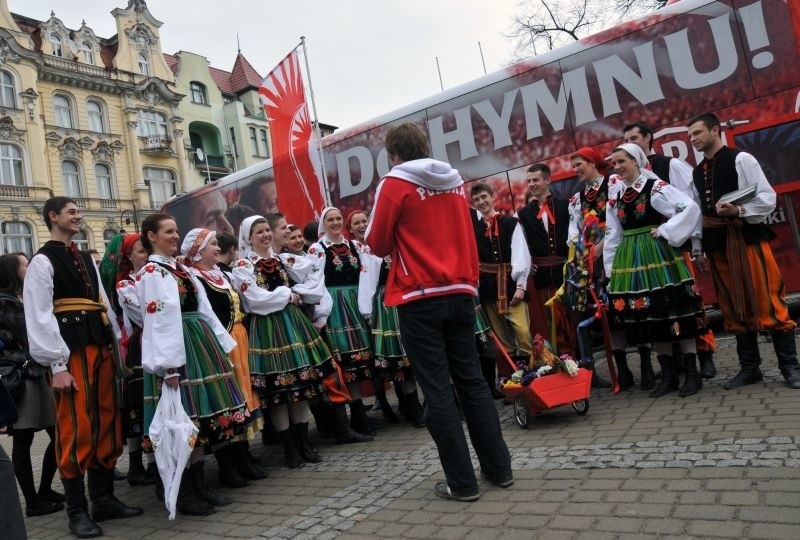 Akcja nagrywania hymnu na Euro 2012 w Bydgoszczy [zdjęcia i wideo]