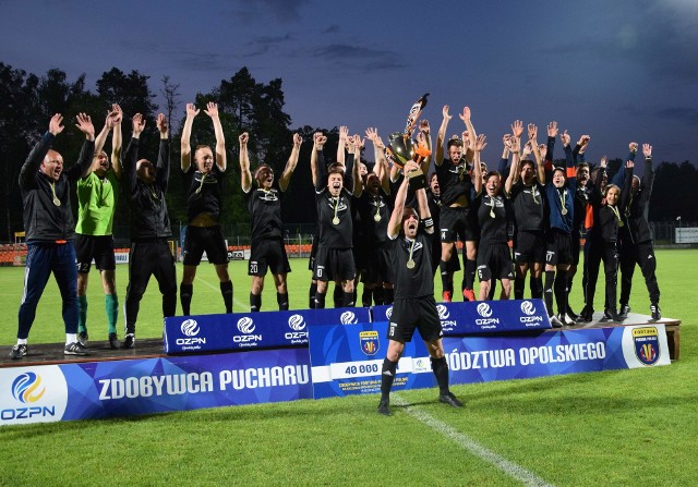 Ruch Zdzieszowice zdobył wojewódzki Puchar Polski po raz czwarty w historii. Małapanew Ozimek w swoim trzecim finałowym występie poniosła pierwszą porażkę.