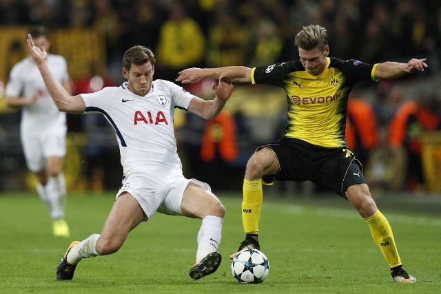 Łukasz Piszczek (z prawej) tym razem nie pomoże swoim kolegom z Borussii Dortmund