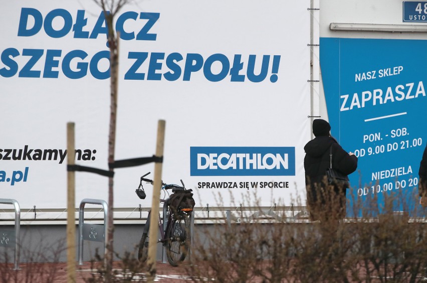 Leroy Merlin, Auchan, Decathlon... Te firmy nadal handlują z Rosją. Szczecinianom się to nie podoba                 