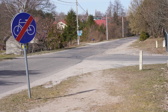 Dwie oferty wpłynęły na przebudowę ulicy Kujawskiej w Miastku. Obie z cenami o wiele wyższymi, niż gminny kosztorys. Na razie, nie wiadomo co dalej. Ratusz albo unieważni przetarg i ogłosi nowy, albo poszuka dodatkowych pieniędzy w swoim budżecie.