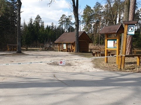 Zamknięte parkingi leśne na terenie Nadleśnictwa Kozienice 
