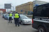 Wspólna akcja służb - policji, ITD i KAS w Bydgoszczy. Kontrolowano taksówki na aplikację