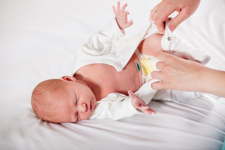 Poznaj zawartość apteczki noworodka. Te rzeczy są niezbędne w domu