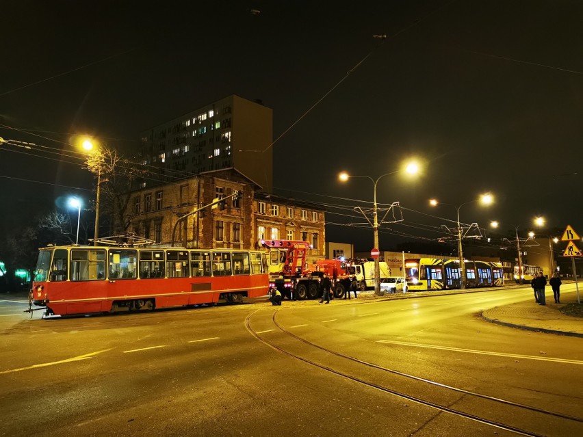 Do wykolejenia tramwaju doszło na skrzyżowaniu ulic...