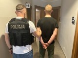 Napad z nożem w ręku w Czersku. Ofiarami grupa nastolatków. Sprawcy już w areszcie