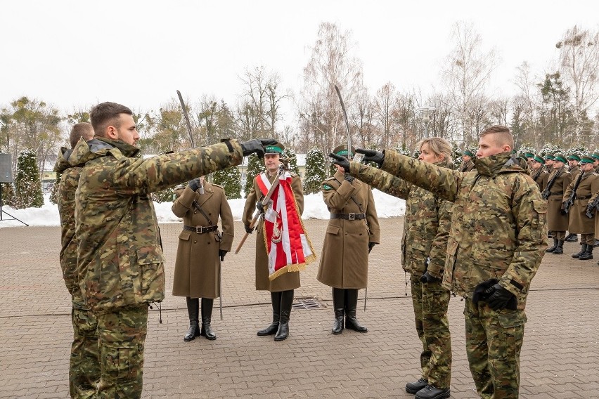 Chełm. Świętowali 80. rocznicę utworzenia 27. Wołyńskiej Dywizji Piechoty AK - patrona NOSG. Zobacz zdjęcia