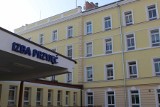 Bielsko-Biała: Szpital Pediatryczny apeluje o pomoc. Chodzi o gogle, kombinezony i fartuchy ochronne