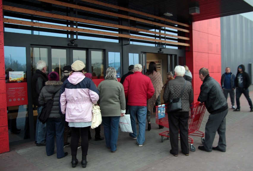 Carrefour w Grudziądzu obchodzi 10-lecie istnienia. Klientów...