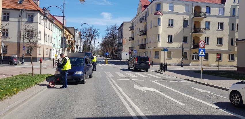 Ełk. Kierowca volkswagena potrącił kobietę na przejściu (zdjęcia)