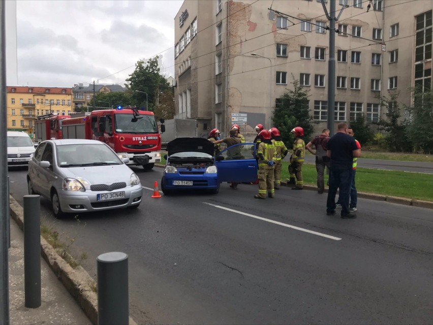 W wypadku przy ul. Grunwaldzkiej biorą udział trzy samochody