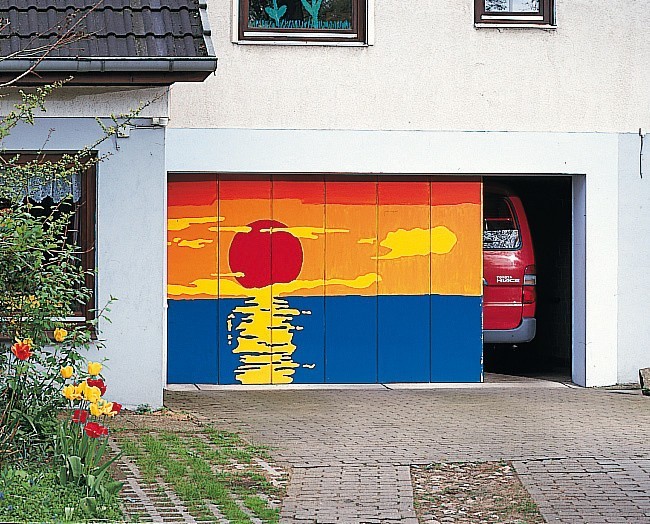 Kolorowa brama garażowa...