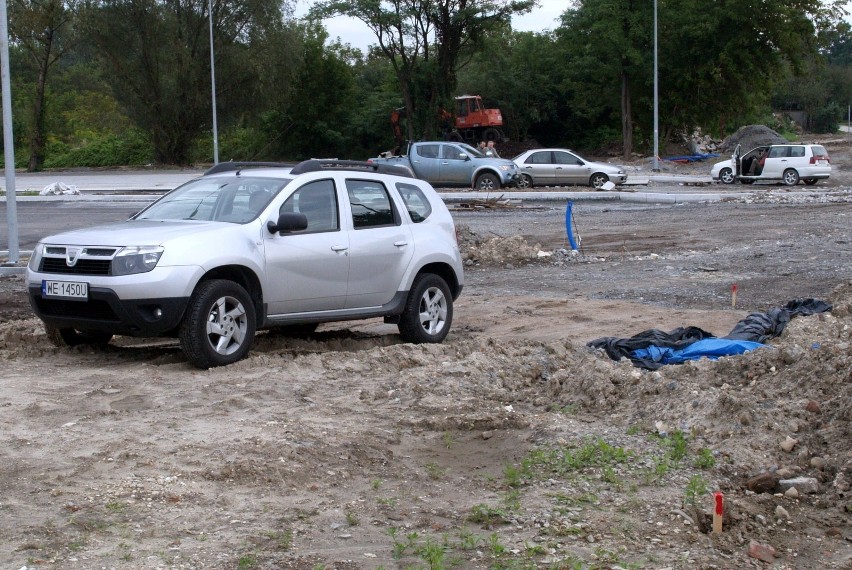 Szefowie koncernu Renault po dokładnych badaniach rynku i...